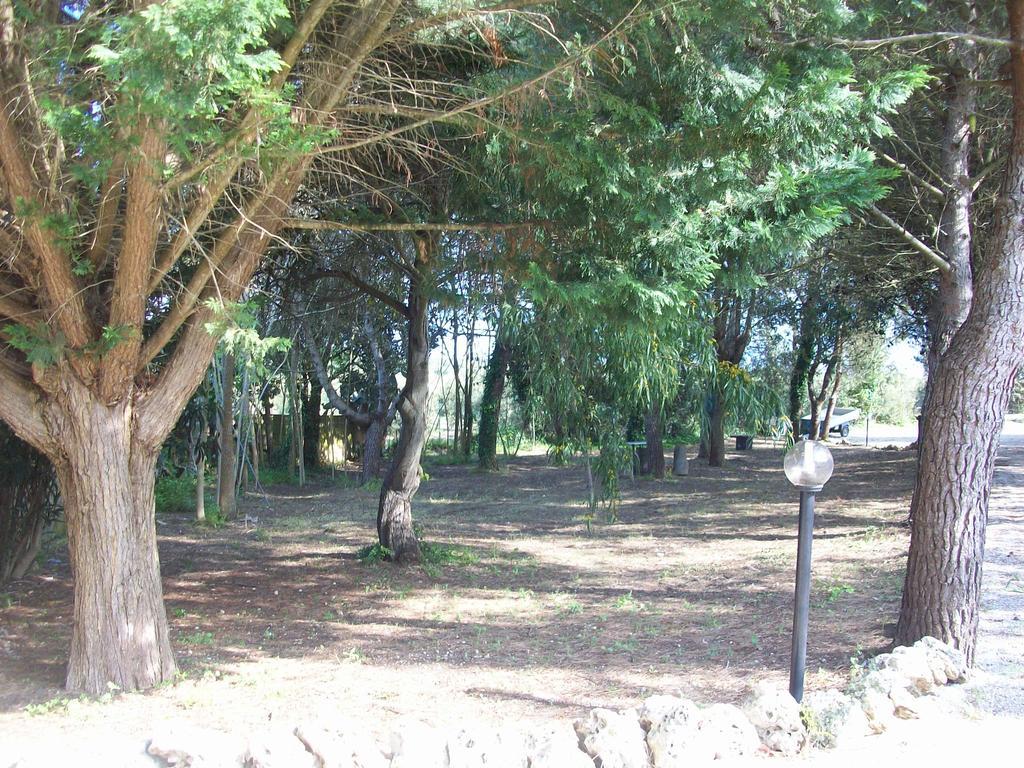Appartamenti Turistici Aprile Antonio Luigi بورغوني المظهر الخارجي الصورة